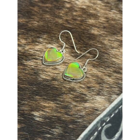 Native American SW Sterling Silver Neon Yellow Green Opal Heart Dangle Earrings - Picture 5 of 9